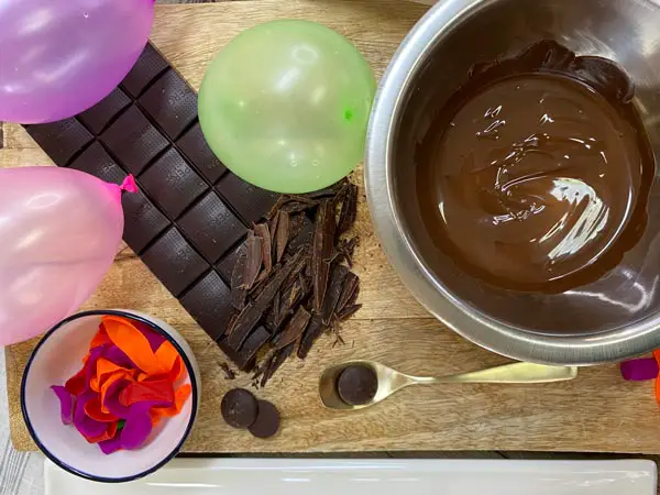 how-to-make-chocolate-b-bowls-DIY-15
