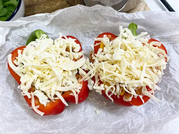 Mexican-Quinoa-Stuffed-Peppers-recipe