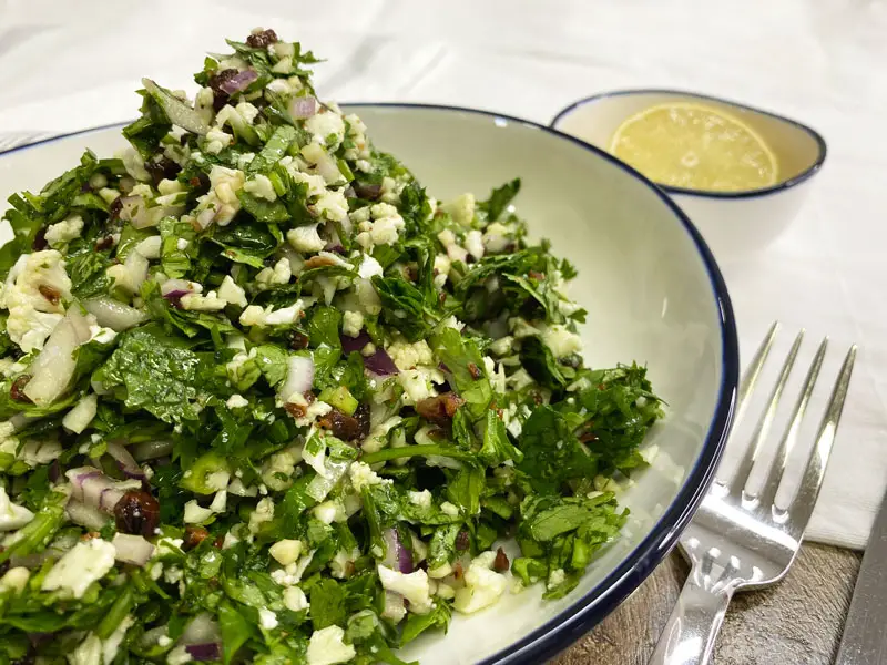 Raw-Cauliflower-Salad-Recipe