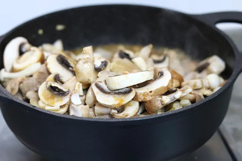 mushroom-chicken-chestnut-stew-ingredients
