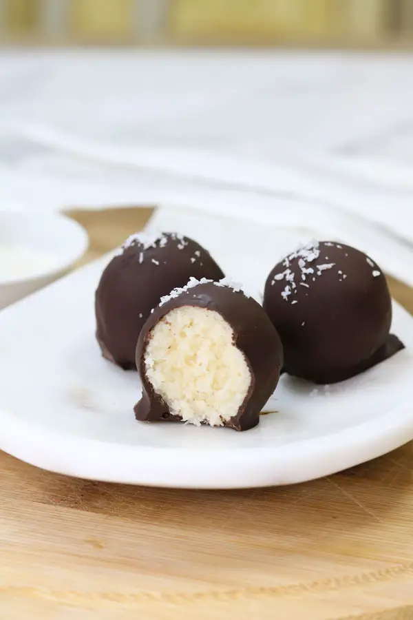 Delicious-Coconut-Balls and chocolate-No-Bake-Recipe-2