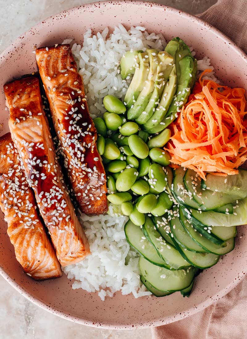 sriracha-salmon-bowl